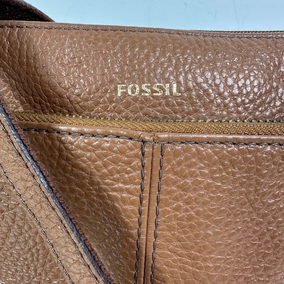 Fossil Brown Pebble Leather Shoulder Crossbody Zip Bag 9"x 6.5" Adjustable Strap - Picture 3 of 14